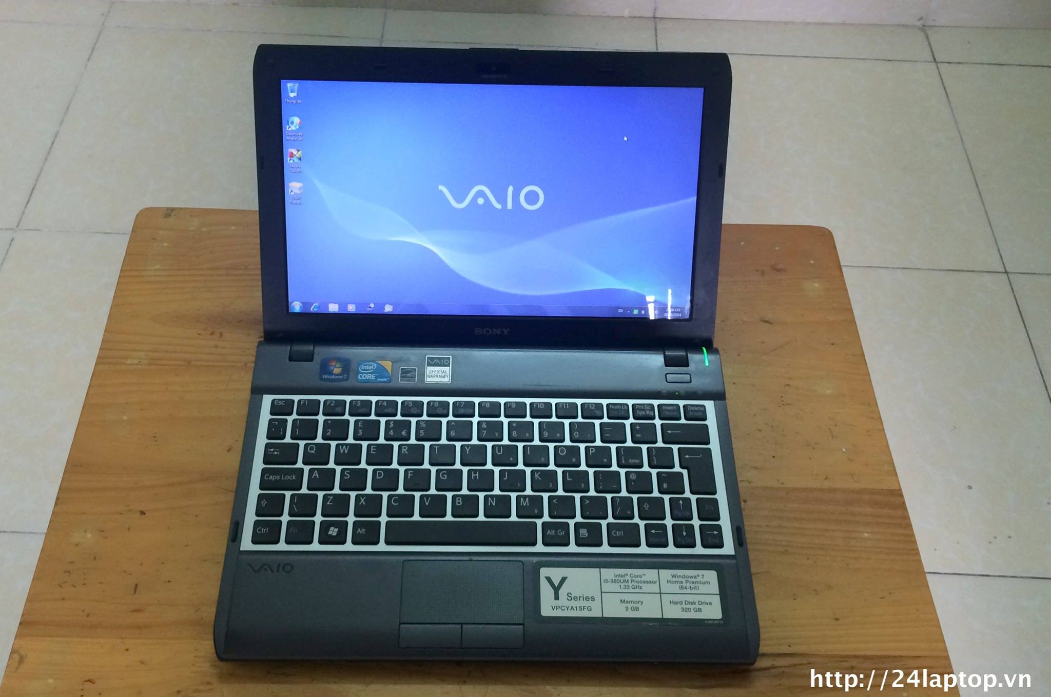 Laptop Sony Vaio VPCYA15FG_1.jpg